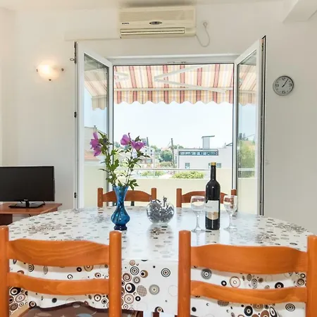 Apartment Maco