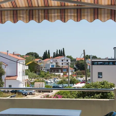 Maćo Apartament Petrčane