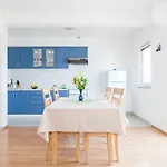 Apartment Maco *