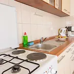 Apartment Maco *