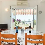 Apartment Maco
