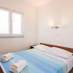 Maco Apartment Petrcane