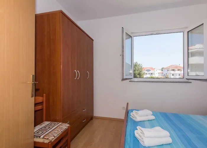 Appartement Maco Petrcane